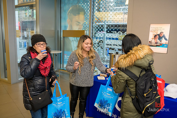Soho_Citi_USQ_Gift Wrapping_2019_Activation-063