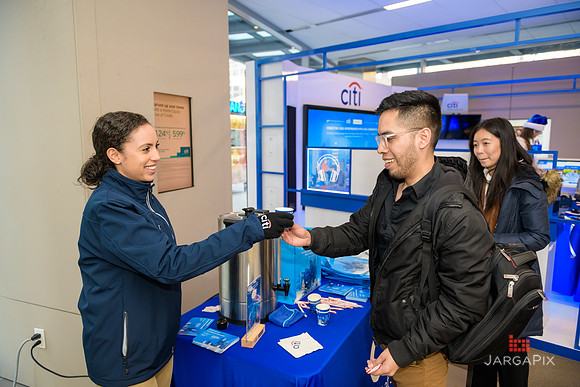 Soho_Citi_USQ_Gift Wrapping_2019_Activation-031