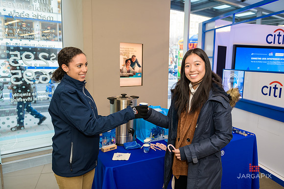 Soho_Citi_USQ_Gift Wrapping_2019_Activation-032