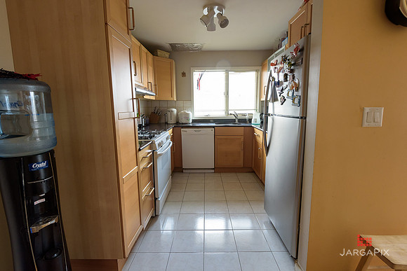 Mike_Vicchio_real_Estate_Listing_389_jersey_ave_fairview-012