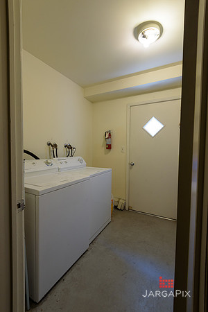 Mike_Vicchio_real_Estate_Listing_389_jersey_ave_fairview-046