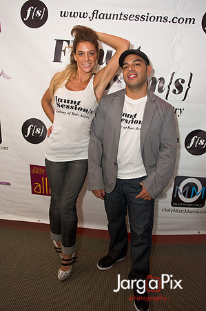 Flaunt_Seesion{s}_Chandelier_Room_2011-266