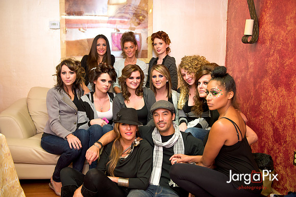 Flaunt_Seesion{s}_Chandelier_Room_2011-054