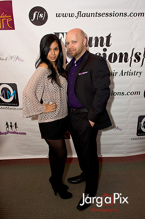 Flaunt_Seesion{s}_Chandelier_Room_2011-183