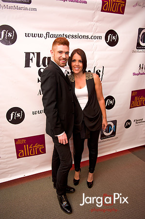 Flaunt_Seesion{s}_Chandelier_Room_2011-075