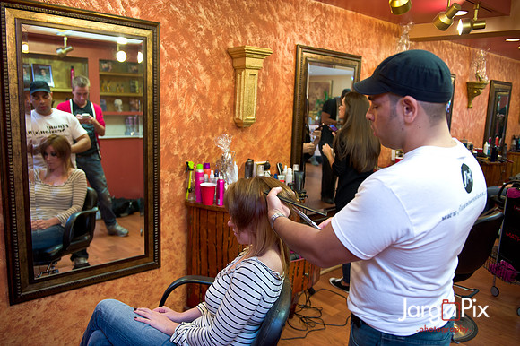 Flaunt_Seesion{s}_Chandelier_Room_2011-010