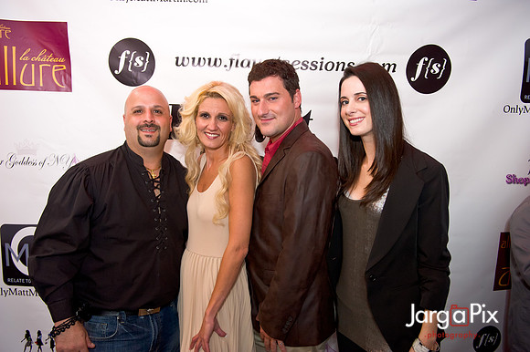 Flaunt_Seesion{s}_Chandelier_Room_2011-233