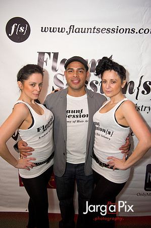 Flaunt_Seesion{s}_Chandelier_Room_2011-244