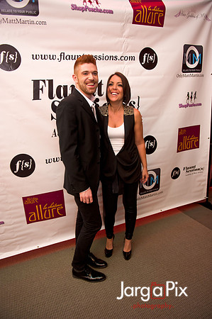 Flaunt_Seesion{s}_Chandelier_Room_2011-076