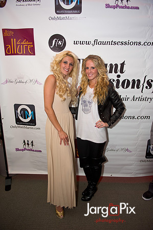Flaunt_Seesion{s}_Chandelier_Room_2011-223
