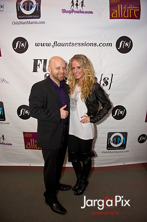 Flaunt_Seesion{s}_Chandelier_Room_2011-216