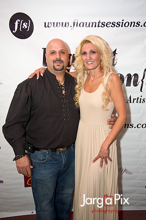 Flaunt_Seesion{s}_Chandelier_Room_2011-236