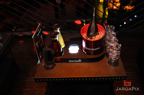 Robin_Thicke_Birthday_Remy_Martin__SoHo_Exp_2013-042
