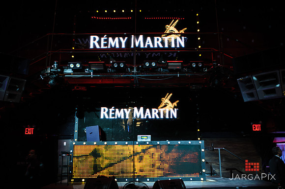 Robin_Thicke_Birthday_Remy_Martin__SoHo_Exp_2013-041