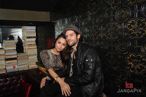 Robin_Thicke_Birthday_Remy_Martin__SoHo_Exp_2013-105
