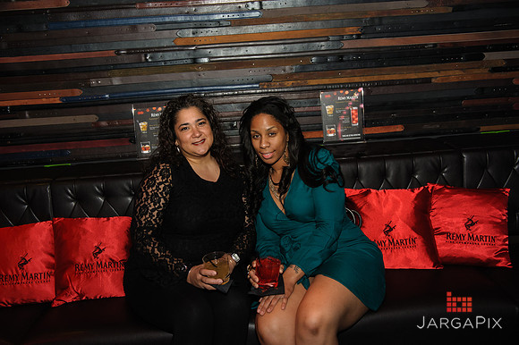 Robin_Thicke_Birthday_Remy_Martin__SoHo_Exp_2013-067