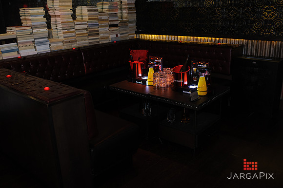 Robin_Thicke_Birthday_Remy_Martin__SoHo_Exp_2013-050