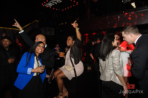 Robin_Thicke_Birthday_Remy_Martin__SoHo_Exp_2013-113