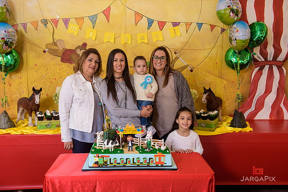 Mike_Rabbah_1st_birthday_Slideshow-16