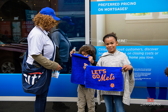 Soho_Exp_Citi_Williamsburg_Branch_metrocard_ACtivation_2017-263