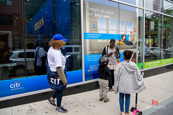 Soho_Exp_Citi_Williamsburg_Branch_metrocard_ACtivation_2017-252