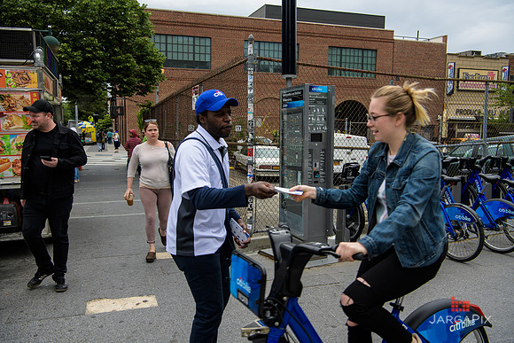 Soho_Exp_Citi_Williamsburg_Branch_metrocard_ACtivation_2017-014