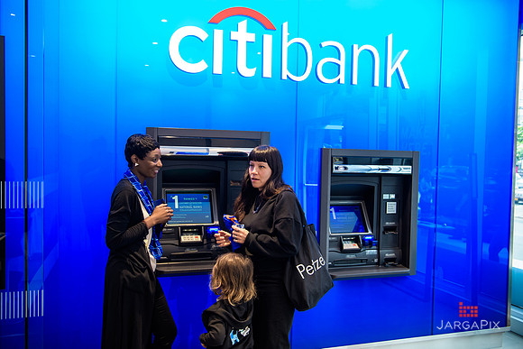 Soho_Exp_Citi_Williamsburg_Branch_metrocard_ACtivation_2017-205