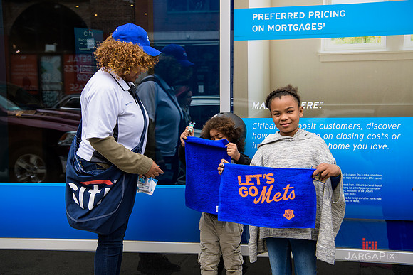 Soho_Exp_Citi_Williamsburg_Branch_metrocard_ACtivation_2017-264