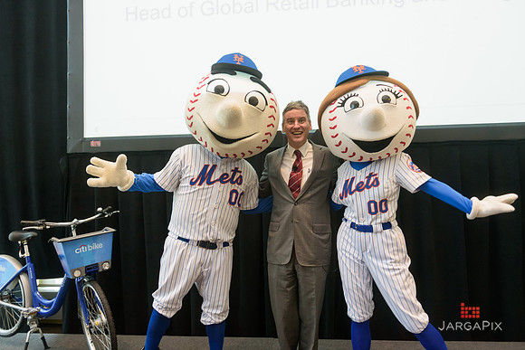 Soho_CitiGold_TownHall_Event_10-8-2015-059