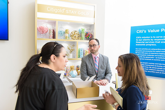 Soho_Citi_Gold_Candy_Kiosk2_5-2-2018-015