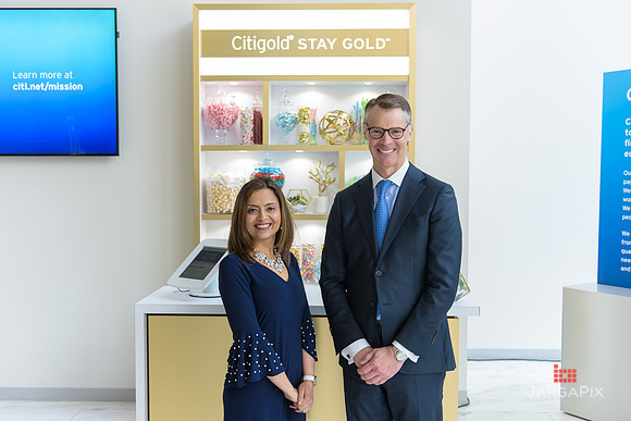 Soho_Citi_Gold_Candy_Kiosk2_5-2-2018-110