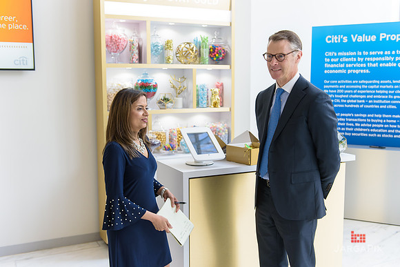 Soho_Citi_Gold_Candy_Kiosk2_5-2-2018-055