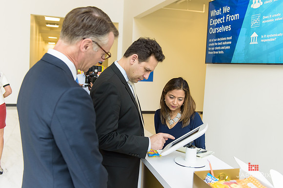 Soho_Citi_Gold_Candy_Kiosk2_5-2-2018-097
