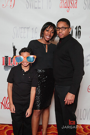 Alaysia_Sweet_16_PhotoBooth-020
