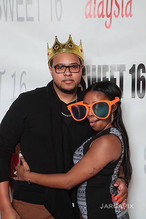 Alaysia_Sweet_16_PhotoBooth-019