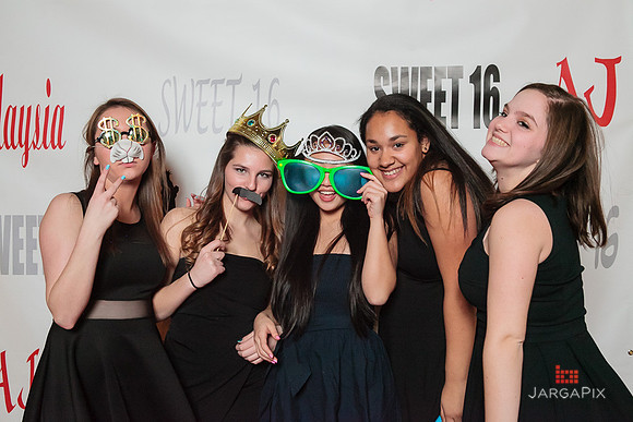Alaysia_Sweet_16_PhotoBooth-016