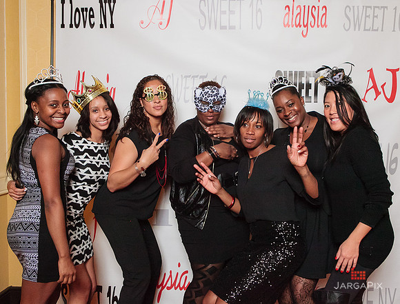 Alaysia_Sweet_16_PhotoBooth-010