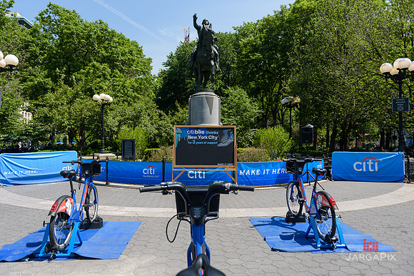 Soho_CitiBike_Installation_Union_Square_Spring_2016-0100