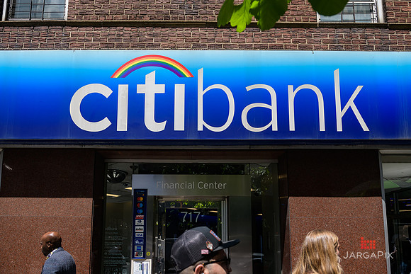 Soho_Citi_Rainbow_Logo-048