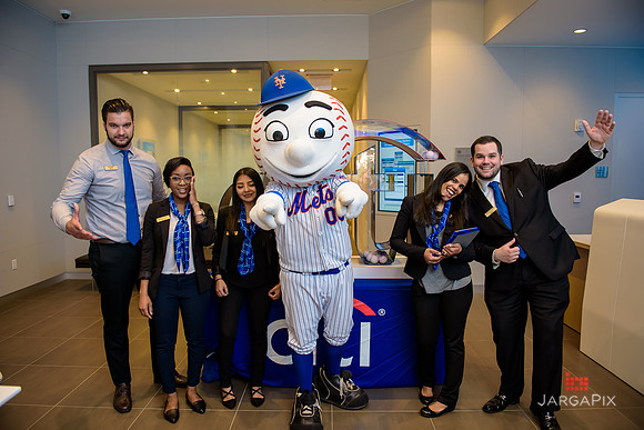Soho_Exp_Citi_Williamsburg_Mr_Met_6-20-2017_290