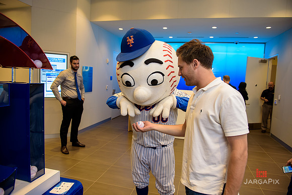 Soho_Exp_Citi_Williamsburg_Mr_Met_6-20-2017_279