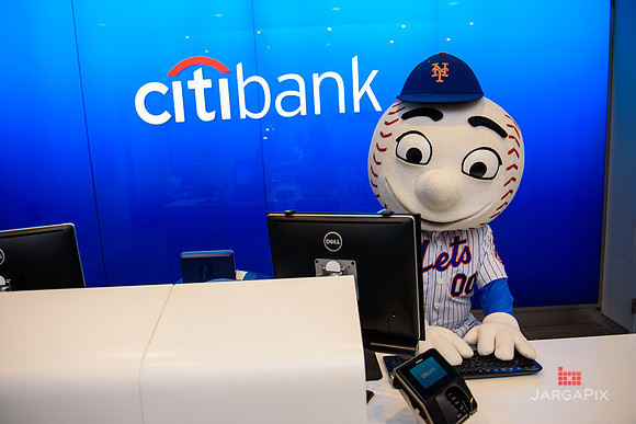 Soho_Exp_Citi_Williamsburg_Mr_Met_6-20-2017_374