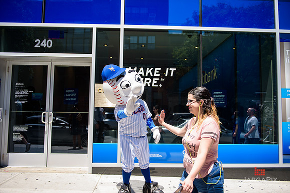 Soho_Exp_Citi_Williamsburg_Mr_Met_6-20-2017_242