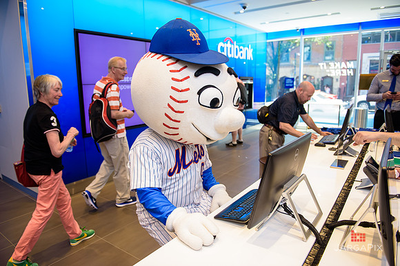 Soho_Exp_Citi_Williamsburg_Mr_Met_6-20-2017_264