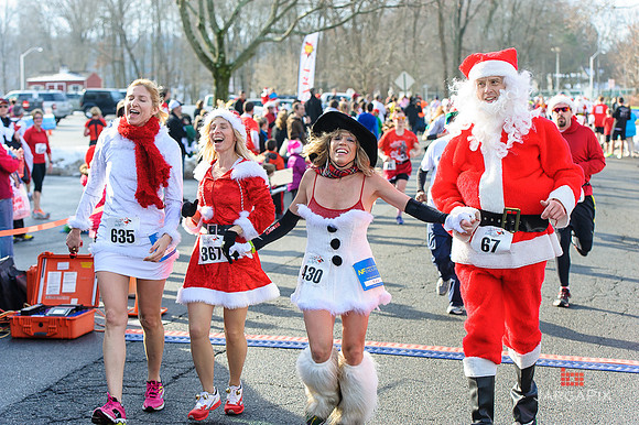 SuperSanta_5k_Slideshow-042