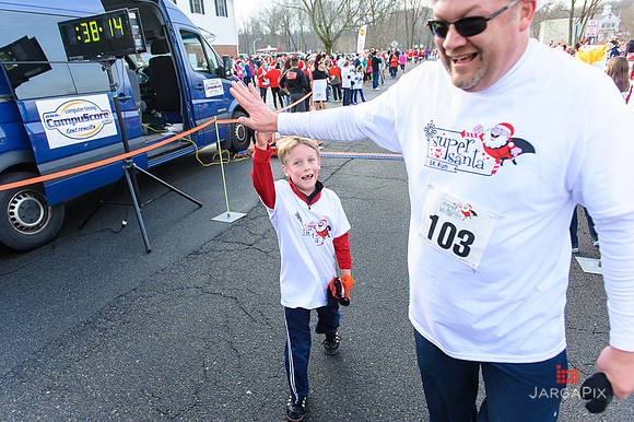 SuperSanta_5k_Slideshow-068