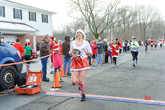 SuperSanta_5k_Slideshow-058