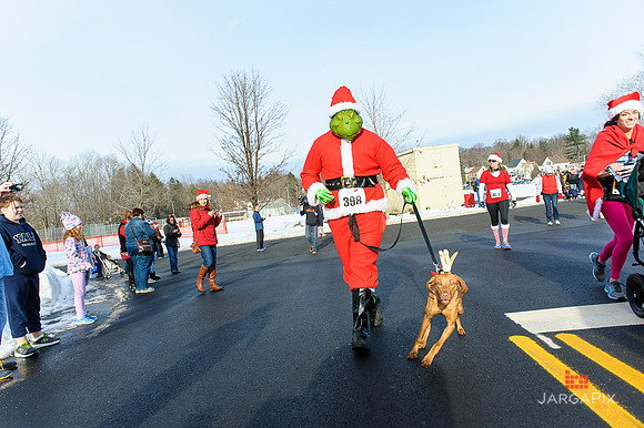 SuperSanta_5k_Slideshow-023