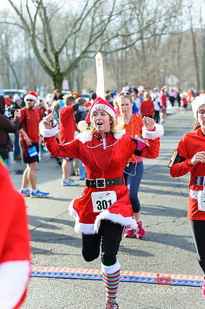 SuperSanta_5k_Slideshow-051