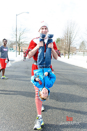 SuperSanta_5k_Slideshow-083